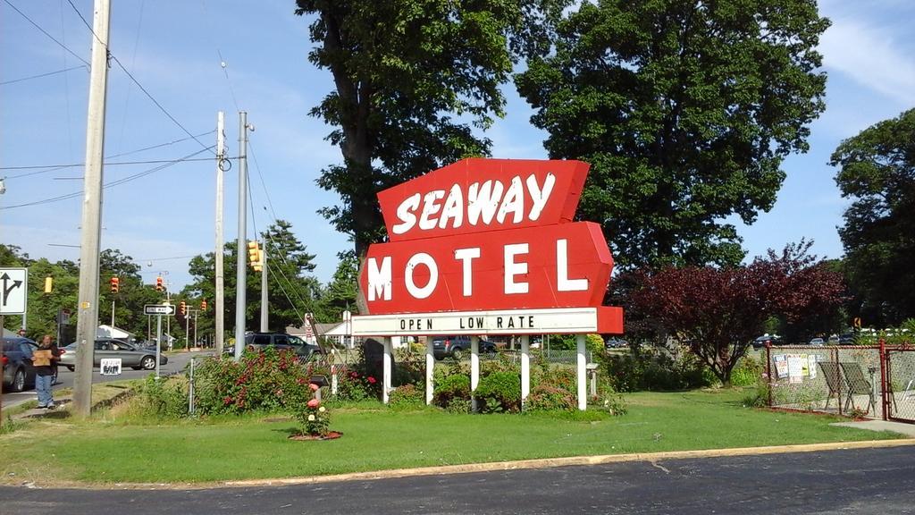 Seaway Motel Roosevelt Park 외부 사진